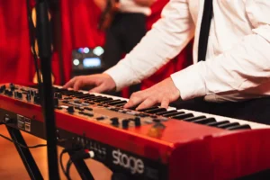 CFR 4 Piece BP WebR es 3 jpg 300x200