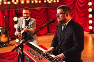 CFR CalumL iam BP WebR es 2 jpg 480x320