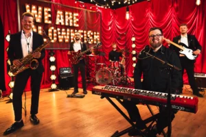 Clownfish Yuletide 5 1 jpg 480x320